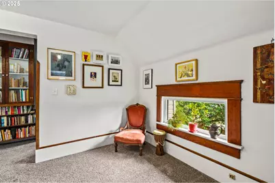 409 N 8th St, Cottage Grove, OR 97424 - Photo 25