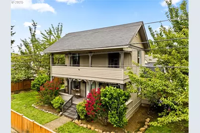 409 N 8th St, Cottage Grove, OR 97424 - Photo 1