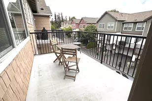 565 NW Lost Springs Terrace, Portland, OR 97229 - Photo 11