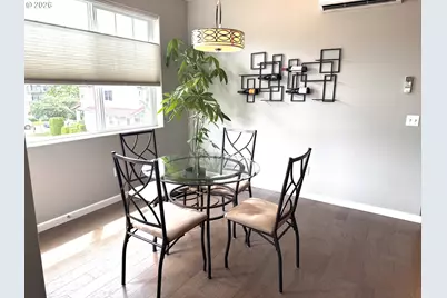 565 NW Lost Springs Ter #401, Portland, OR 97229 - Photo 7