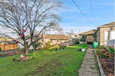 1704 NE 81st Ave, Portland, OR 97213 - Photo 1
