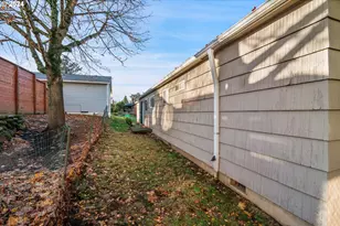 1704 NE 81st Ave, Portland, OR 97213 - Photo 5