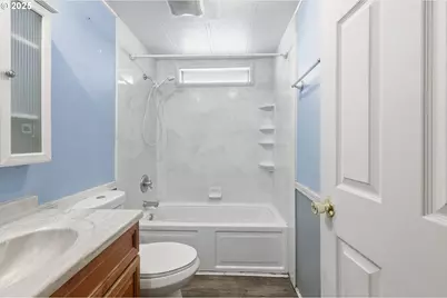 23200 NE Sandy Blvd #77, Troutdale, OR 97060 - Photo 27