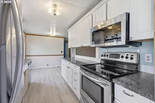 23200 NE Sandy Blvd, Troutdale, OR 97060 - Photo 19