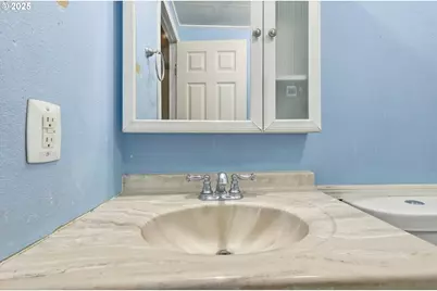 23200 NE Sandy Blvd #77, Troutdale, OR 97060 - Photo 33