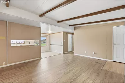 23200 NE Sandy Blvd #77, Troutdale, OR 97060 - Photo 13