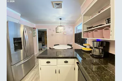 2872 Suffolk Ct, Eugene, OR 97401 - Photo 13