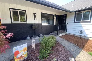 2872 Suffolk Ct, Eugene, OR 97401 - Photo 3