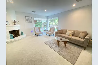 2872 Suffolk Ct, Eugene, OR 97401 - Photo 9