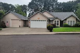 105 Madrona Ct, Saint Helens, OR 97051 - Photo 1
