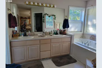 105 Madrona Ct, Saint Helens, OR 97051 - Photo 13