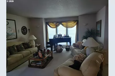 105 Madrona Ct, Saint Helens, OR 97051 - Photo 9