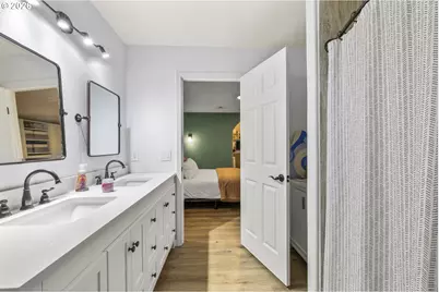 1340 Classico Ct, Salem, OR 97306 - Photo 9
