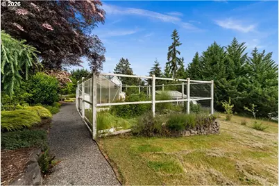 33151 Bonneville Dr, Scappoose, OR 97056 - Photo 27