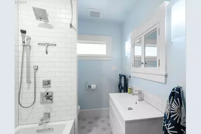 7100 SW Brier Pl, Portland, OR 97219 - Photo 25