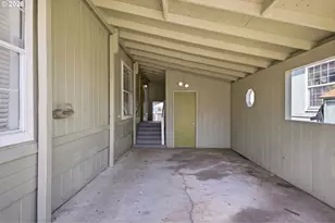 851 SW Sunset Way, Troutdale, OR 97060 - Photo 7