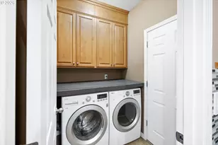 1360 NE Coho Ct, Troutdale, OR 97060 - Photo 21