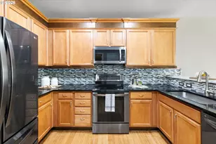 1360 NE Coho Ct, Troutdale, OR 97060 - Photo 19