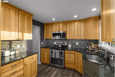 14323 SE Bonnie Way, Milwaukie, OR 97267 - Photo 9