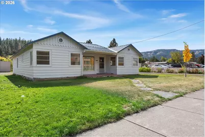 306 W 1st St, Wallowa, OR 97885 - Photo 29
