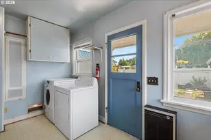 306 W 1st St, Wallowa, OR 97885 - Photo 9