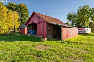 19115 Hwy 42, Camas Valley, OR 97416 - Photo 23