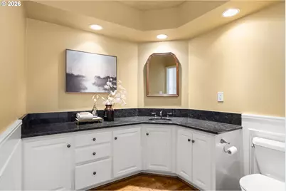1618 S Corbett Hill Cir, Portland, OR 97219 - Photo 27
