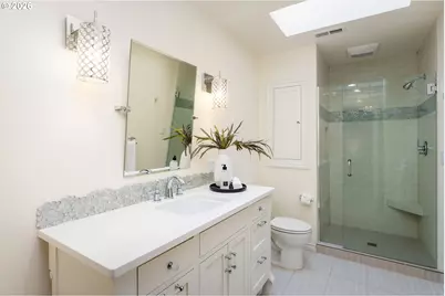 1618 S Corbett Hill Cir, Portland, OR 97219 - Photo 37
