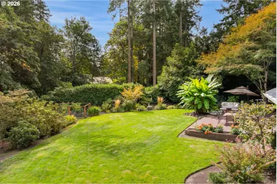 1618 S Corbett Hill Cir, Portland, OR 97219 - Photo 45