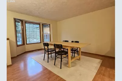 377 SE Barnes Ave, Gresham, OR 97080 - Photo 7