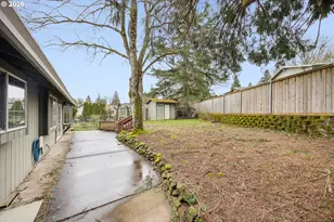 377 SE Barnes Ave, Gresham, OR 97080 - Photo 21