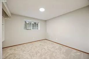 377 SE Barnes Ave, Gresham, OR 97080 - Photo 15