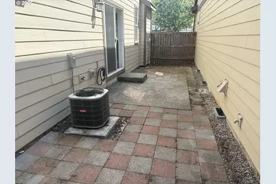 321 SW 202nd Ter, Beaverton, OR 97006 - Photo 13