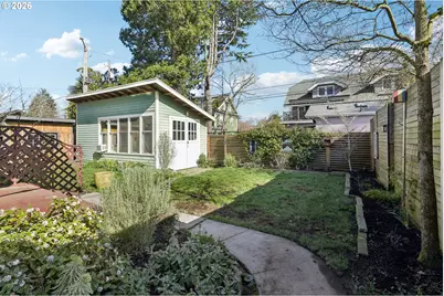 5216 NE Cleveland Ave, Portland, OR 97211 - Photo 39