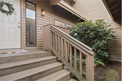 7949 SW Connemara Ter, Beaverton, OR 97008 - Photo 3