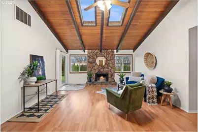 253 S Tarrybrooke Cir, Cornelius, OR 97113 - Photo 7