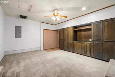 253 S Tarrybrooke Cir, Cornelius, OR 97113 - Photo 15