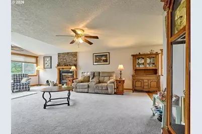1090 Randolph Rd, Woodburn, OR 97071 - Photo 5