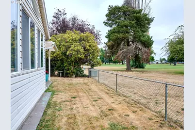 1090 Randolph Rd, Woodburn, OR 97071 - Photo 37