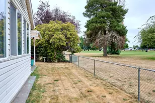 1090 Randolph Rd, Woodburn, OR 97071 - Photo 37