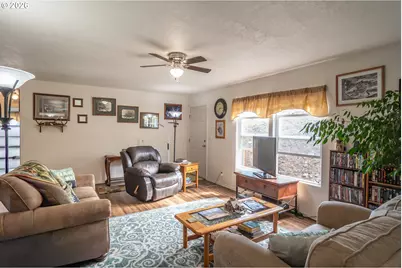 180 Nestucca Ln, Roseburg, OR 97471 - Photo 15