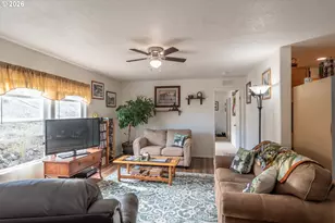 180 Nestucca Ln, Roseburg, OR 97471 - Photo 13