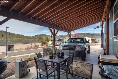 180 Nestucca Ln, Roseburg, OR 97471 - Photo 5