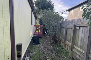 737 11th St, Bandon, OR 97411 - Photo 23