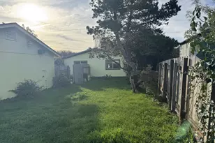 737 11th St, Bandon, OR 97411 - Photo 25