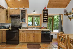 21561 E Hideaway Ln, Rhododendron, OR 97049 - Photo 11