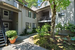 4000 Carman Dr, Lake Oswego, OR 97035 - Photo 1