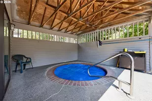 4000 Carman Dr, Lake Oswego, OR 97035 - Photo 35