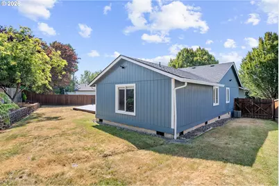 1230 E Reid Ct, La Center, WA 98629 - Photo 31