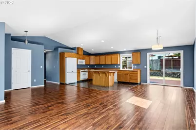 1230 E Reid Ct, La Center, WA 98629 - Photo 9